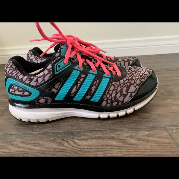 Adidas Shoes - Picture 4 of 8